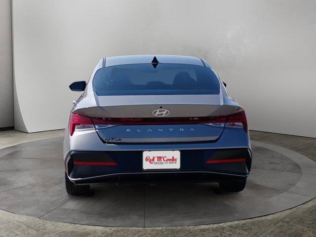 Photo of 2024 Metal Hyundai ELANTRA