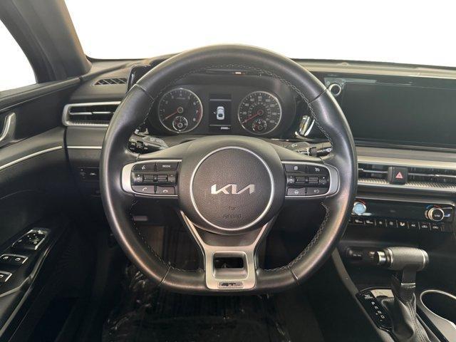 Photo of 2024 Ebony Black Kia K5