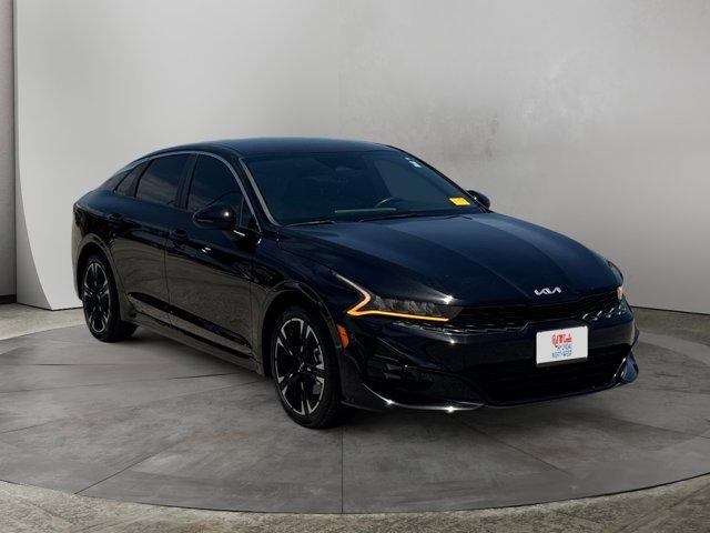 Photo of 2024 Ebony Black Kia K5