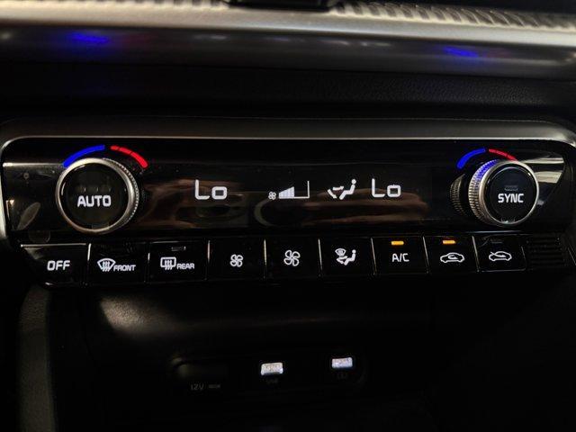 Photo of 2024 Ebony Black Kia K5