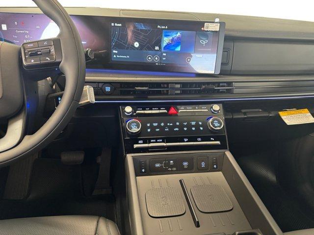 Photo of 2025 Gray Hyundai SANTA FE HEV
