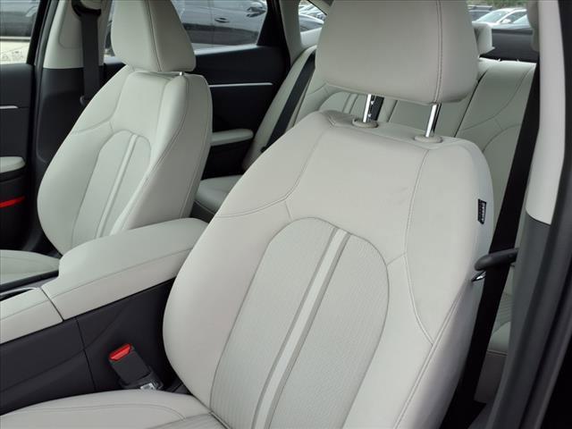 Photo of 2025 Black Hyundai SONATA