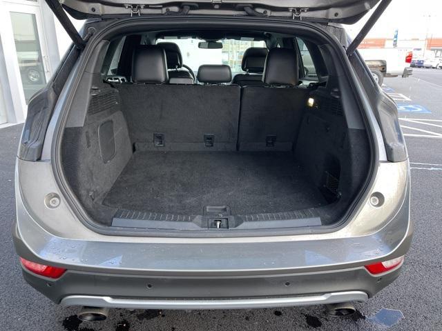 Photo of 2017 Luxe Silver Metallic Lincoln MKC