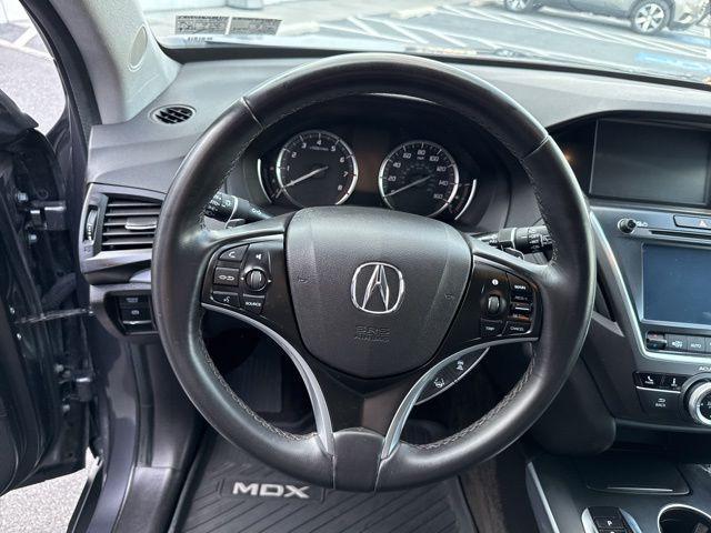 Photo of 2020 pewter gray metallic Acura MDX