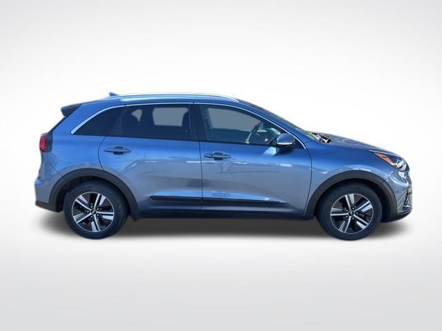 Photo of 2020 Horizon Blue Kia Niro Plug-In Hybrid