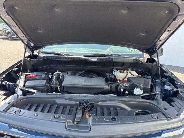 Photo of 2022 Northsky Blue Metallic Chevrolet Silverado 1500