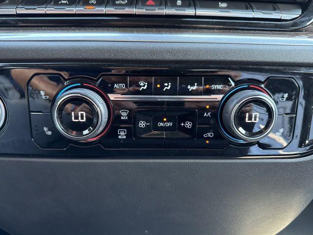 Photo of 2022 Northsky Blue Metallic Chevrolet Silverado 1500