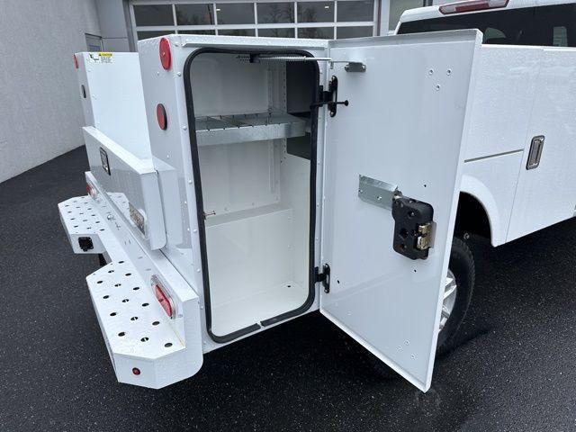 Photo of 2025 Summit White Chevrolet Silverado 2500