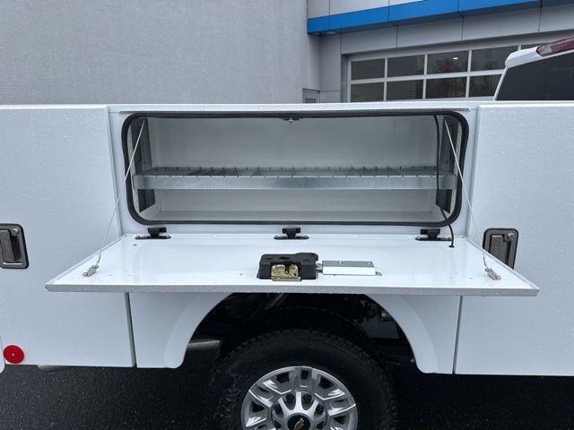 Photo of 2025 Summit White Chevrolet Silverado 2500