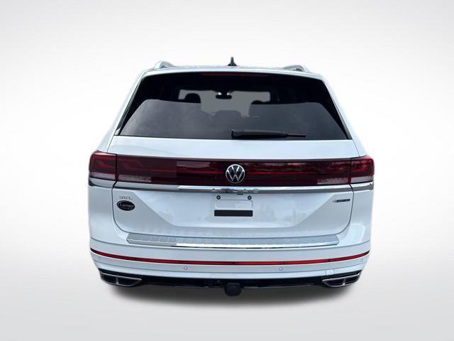 Photo of 2024 Opal White Volkswagen Atlas