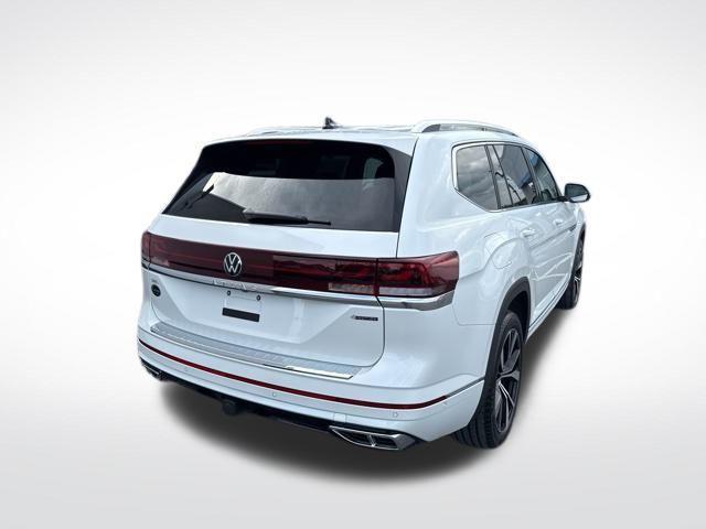 Photo of 2024 Opal White Volkswagen Atlas