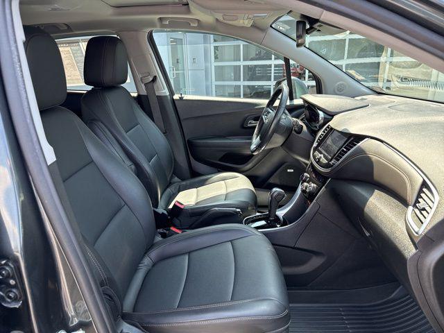 Photo of 2020 Nightfall Gray Metallic Chevrolet Trax