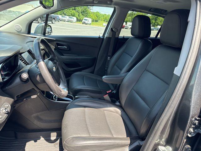 Photo of 2020 Nightfall Gray Metallic Chevrolet Trax