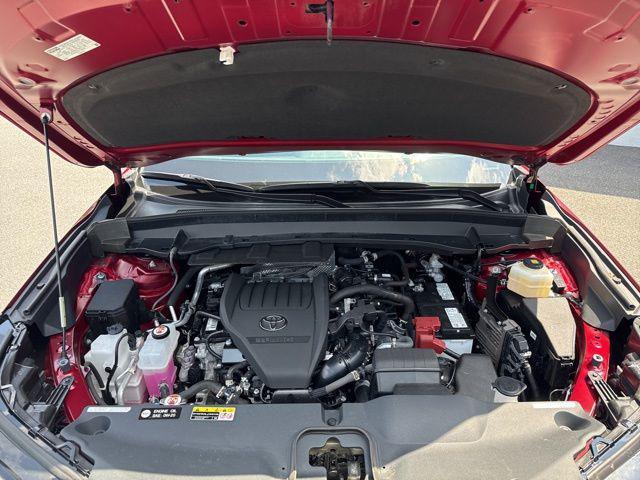 Photo of 2024 Ruby Flare Pearl Toyota Grand Highlander