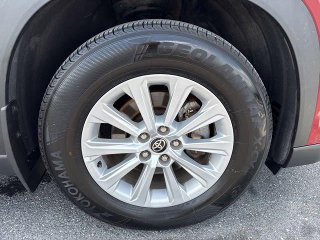 Photo of 2024 Ruby Flare Pearl Toyota Grand Highlander