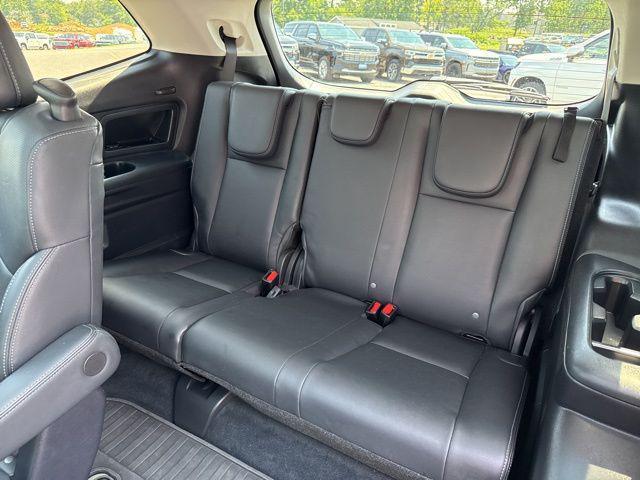 Photo of 2021 Ice Silver Metallic Subaru Ascent
