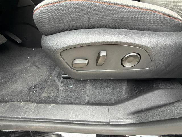 Photo of 2026 Mosaic Black Metallic Chevrolet Traverse