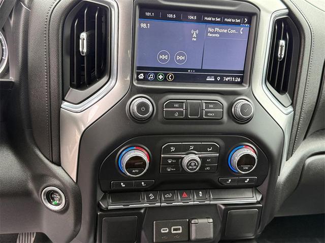 Photo of 2022 White Chevrolet Silverado 1500