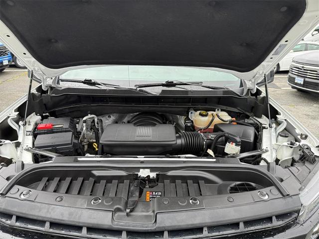 Photo of 2022 White Chevrolet Silverado 1500