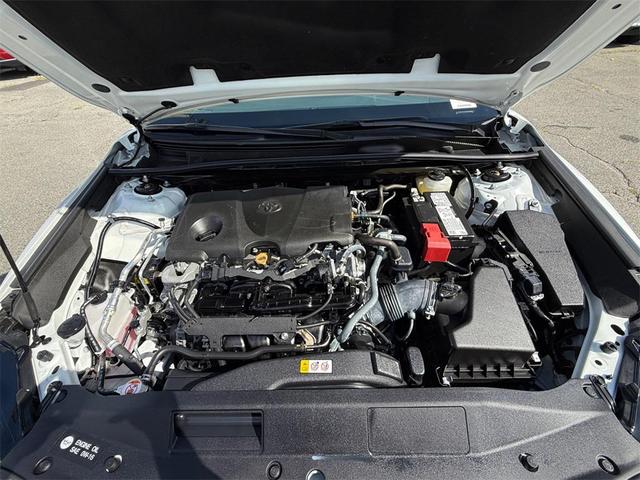 Photo of 2024 Ice Cap Toyota Camry