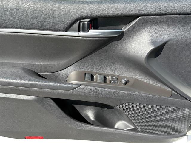 Photo of 2024 Ice Cap Toyota Camry
