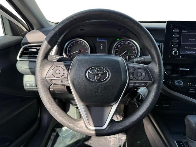 Photo of 2024 Ice Cap Toyota Camry