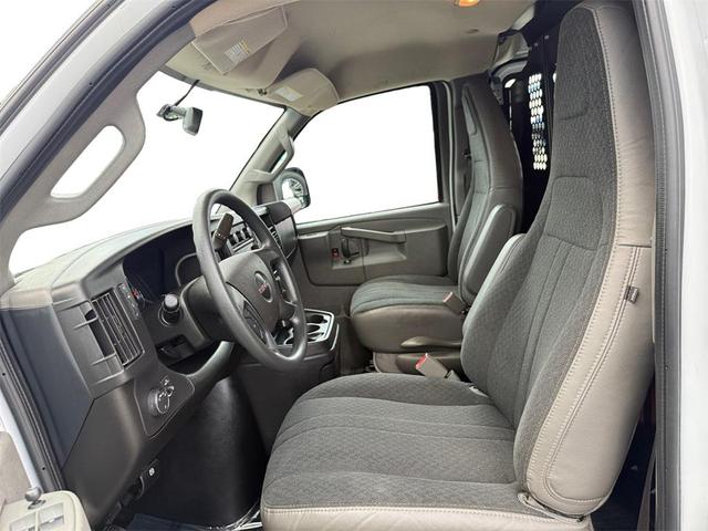 Photo of 2023 Summit White GMC Savana 2500