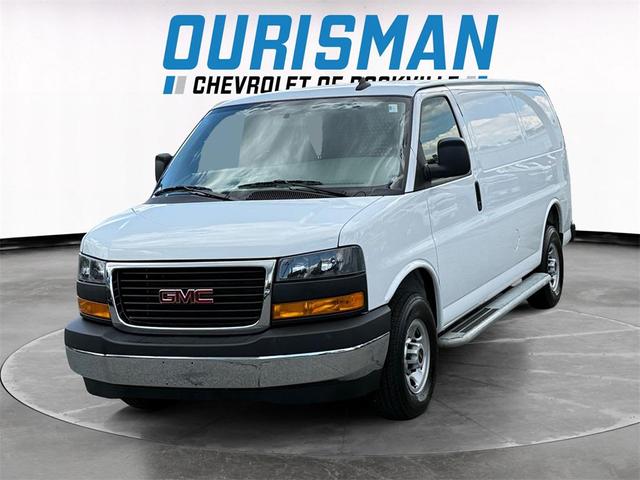 Photo of 2023 Summit White GMC Savana 2500