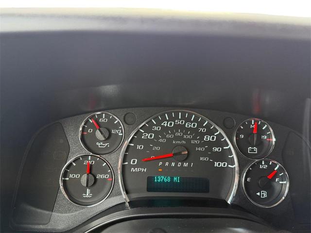 Photo of 2023 Summit White GMC Savana 2500
