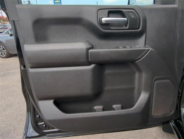 Photo of 2023 Black Chevrolet Silverado 1500