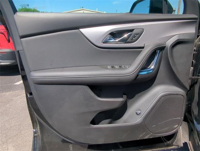 Photo of 2025 Black Chevrolet Blazer