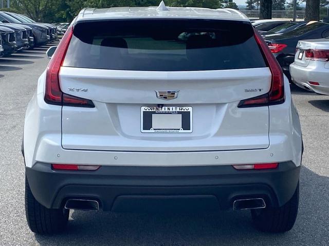 Photo of 2020 Crystal White Tricoat Cadillac XT4