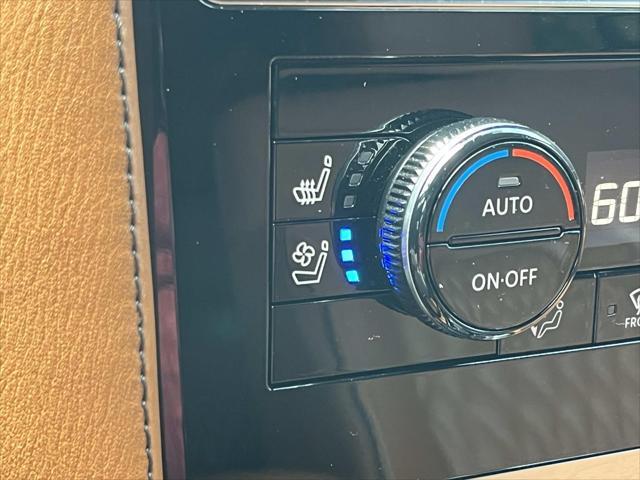 Photo of 2024 Champagne Quartz INFINITI QX80