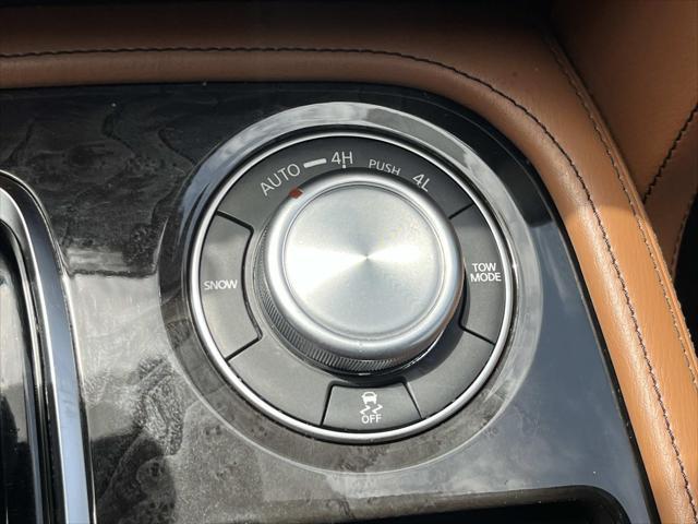Photo of 2024 Champagne Quartz INFINITI QX80