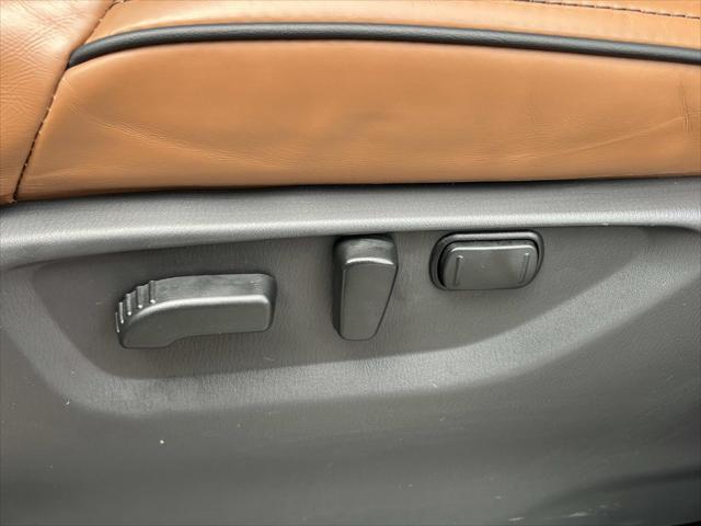 Photo of 2024 Champagne Quartz INFINITI QX80