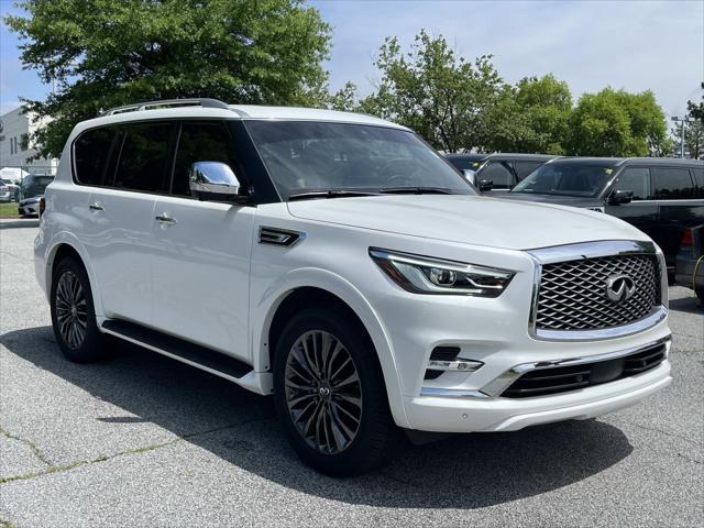 Photo of 2024 Moonstone White INFINITI QX80