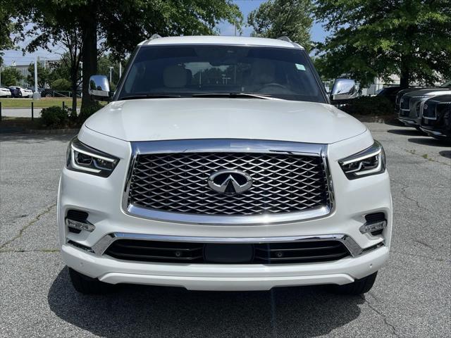 Photo of 2024 Moonstone White INFINITI QX80
