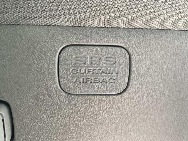 Photo of 2024 Glacier White Nissan Frontier