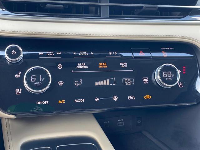 Photo of 2025 Majestic White INFINITI QX60