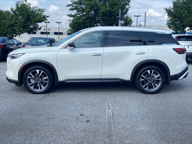 Photo of 2025 Majestic White INFINITI QX60