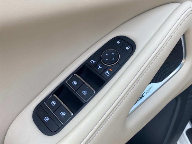 Photo of 2025 Majestic White INFINITI QX60