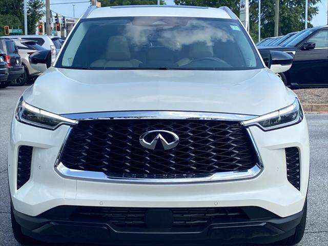 Photo of 2025 Majestic White INFINITI QX60