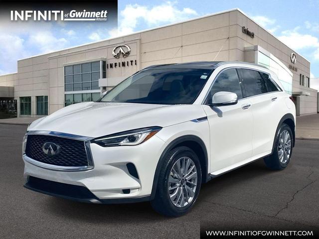 Photo of 2024 Radiant White INFINITI QX50
