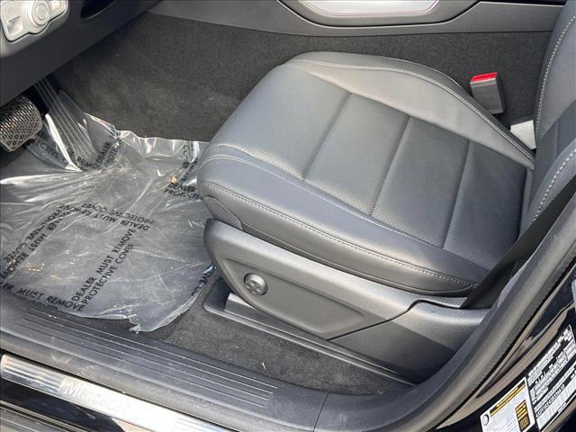 Photo of 2025 Obsidian Black Metallic Mercedes-Benz GLS 450