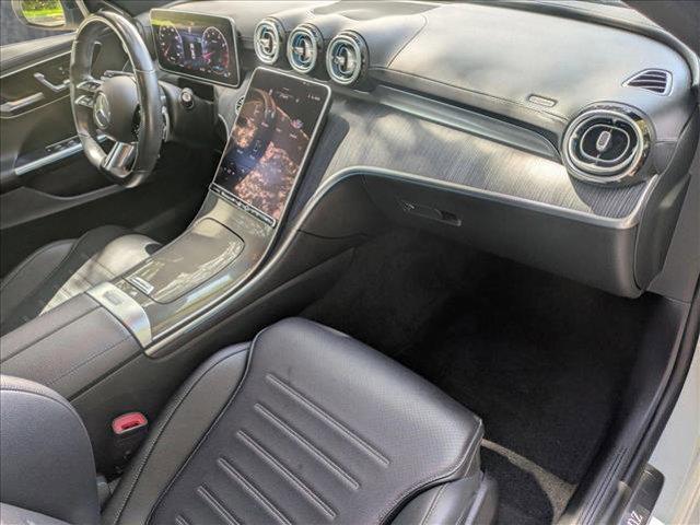 Photo of 2022 Polar White Mercedes-Benz C-Class