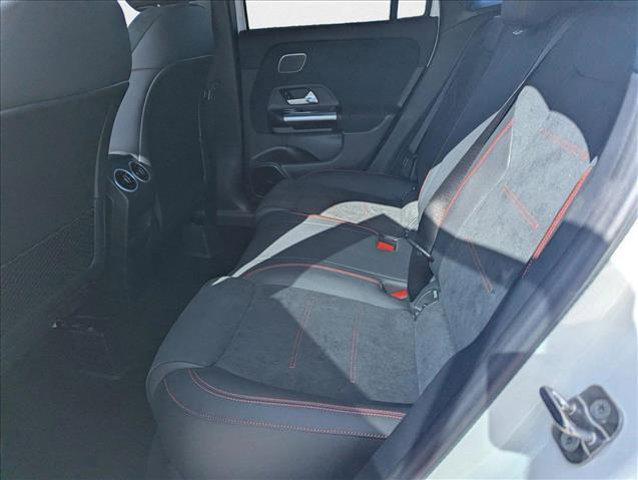 Photo of 2025 Polar White Mercedes-Benz GLA 250