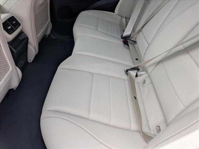 Photo of 2025 Polar White Mercedes-Benz GLE 350