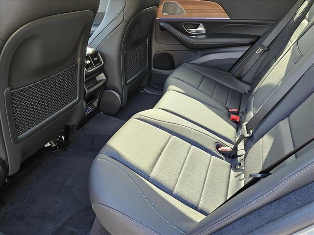 Photo of 2025 MANUFAKTUR Alpine Grey Mercedes-Benz GLE 350