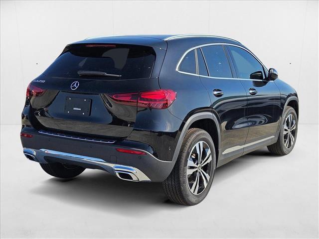 Photo of 2025 Night Black Mercedes-Benz GLA 250