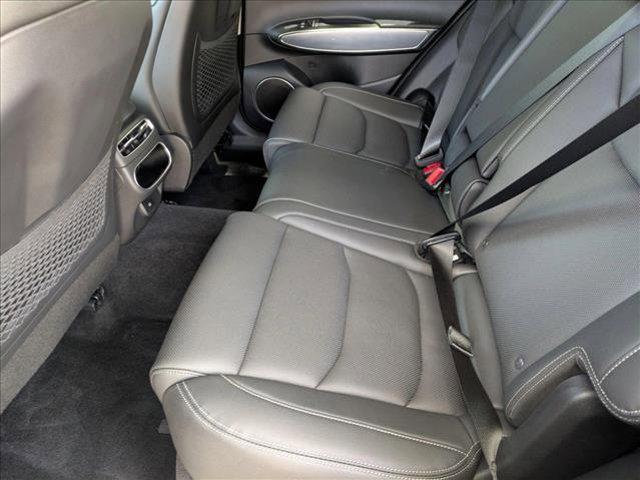 Photo of 2023 Vik Black Genesis GV70